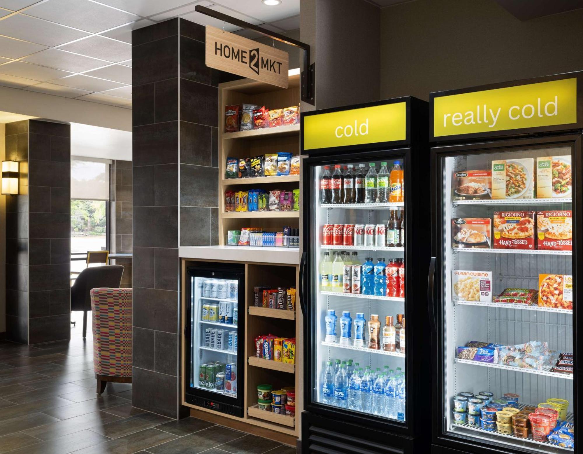 Home2 By Hilton - Keystone Crossing Hotel 3*